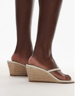 Hannah wedge heel in white